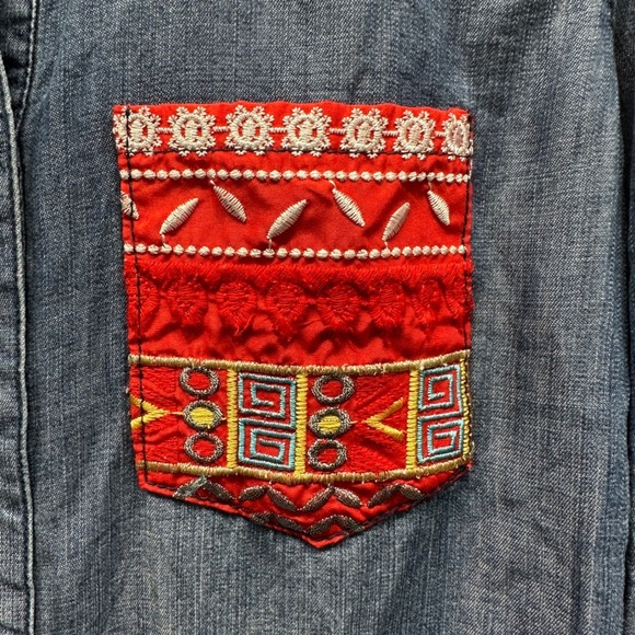 Desigual Exotic Jeans Chambray Embroidered Western Shirt Women's Size S Blue - Picture 6 of 9